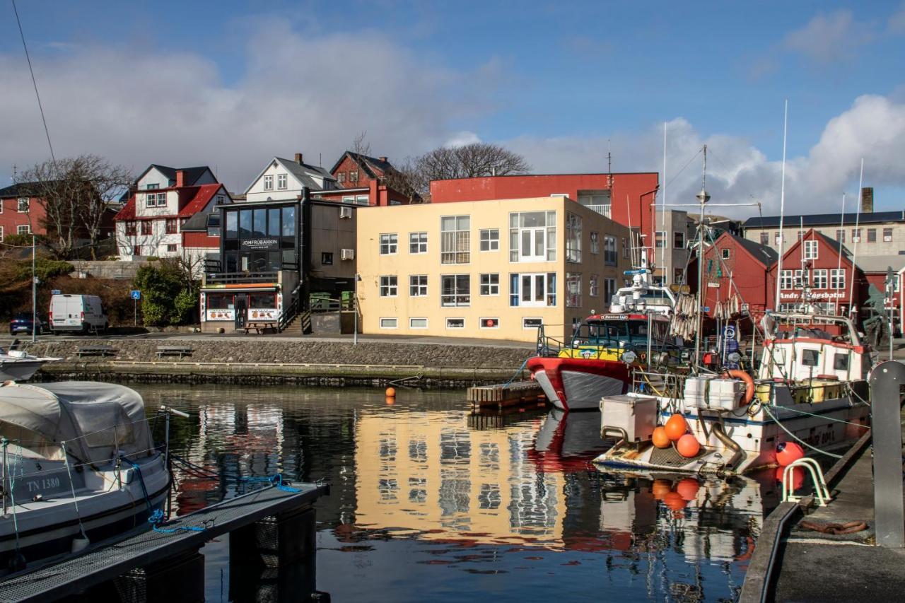 Guesthouse At The Boat Harbour トースハウン エクステリア 写真