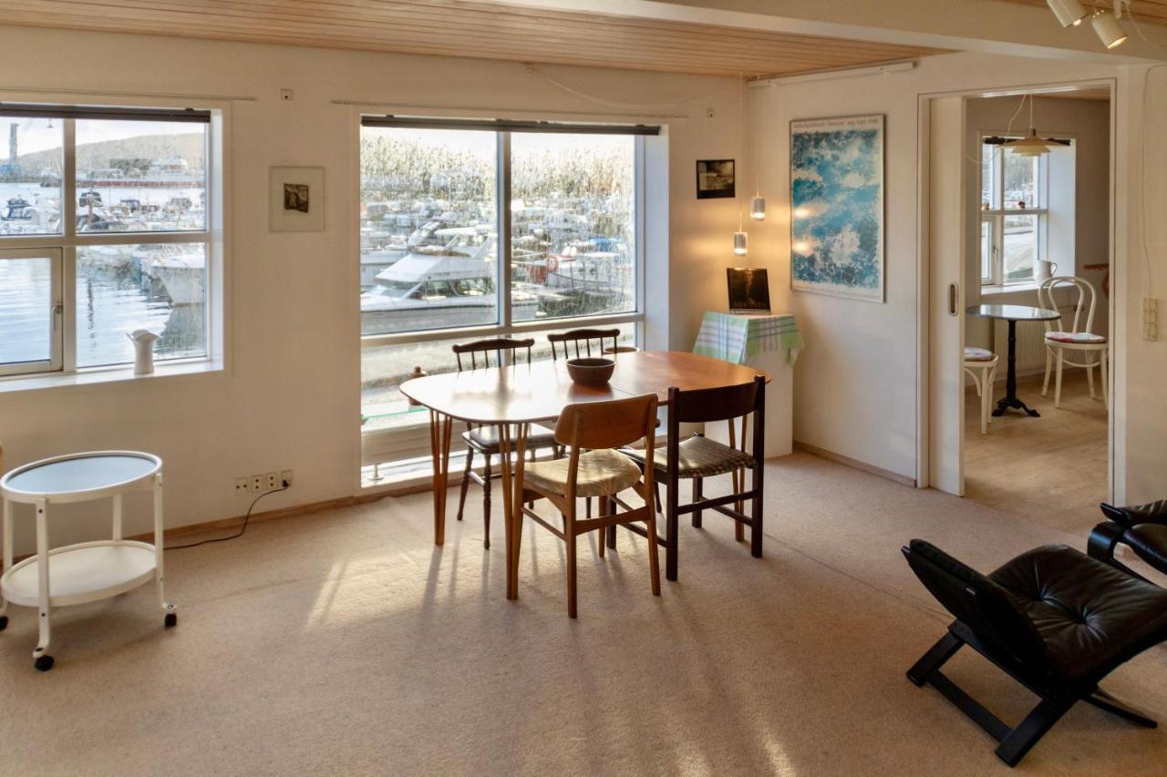 Guesthouse At The Boat Harbour トースハウン エクステリア 写真