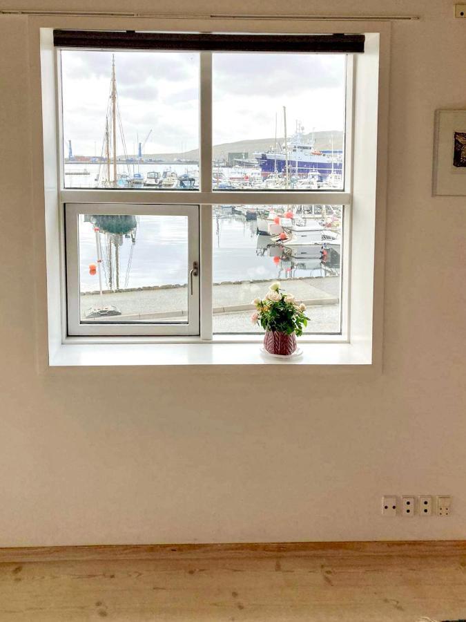 Guesthouse At The Boat Harbour トースハウン エクステリア 写真