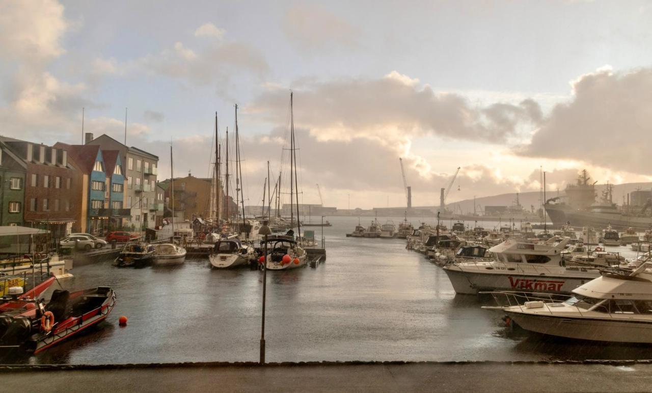 Guesthouse At The Boat Harbour トースハウン エクステリア 写真