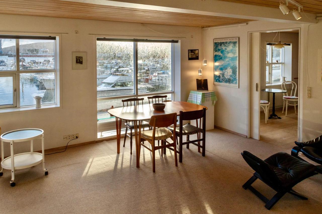 Guesthouse At The Boat Harbour トースハウン エクステリア 写真