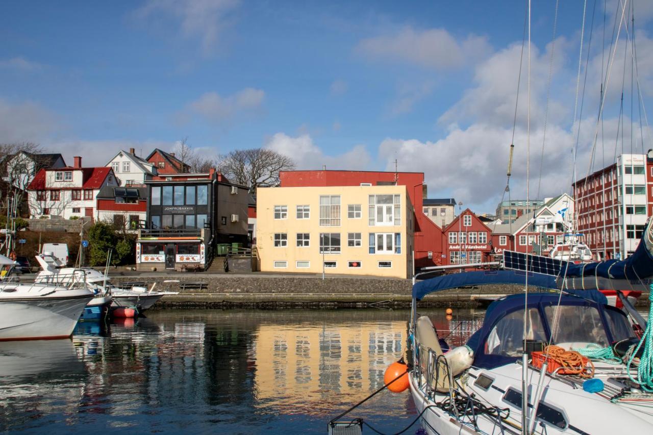 Guesthouse At The Boat Harbour トースハウン エクステリア 写真